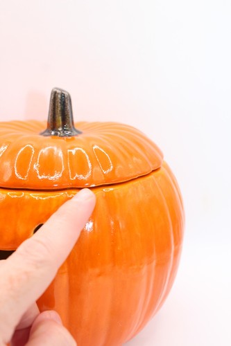 Vintage Keramik 70er Jahre zwinkernder Kürbis Jack O Laterne 6,5."T Halloween Deko wie besehen - Bild 21 von 24