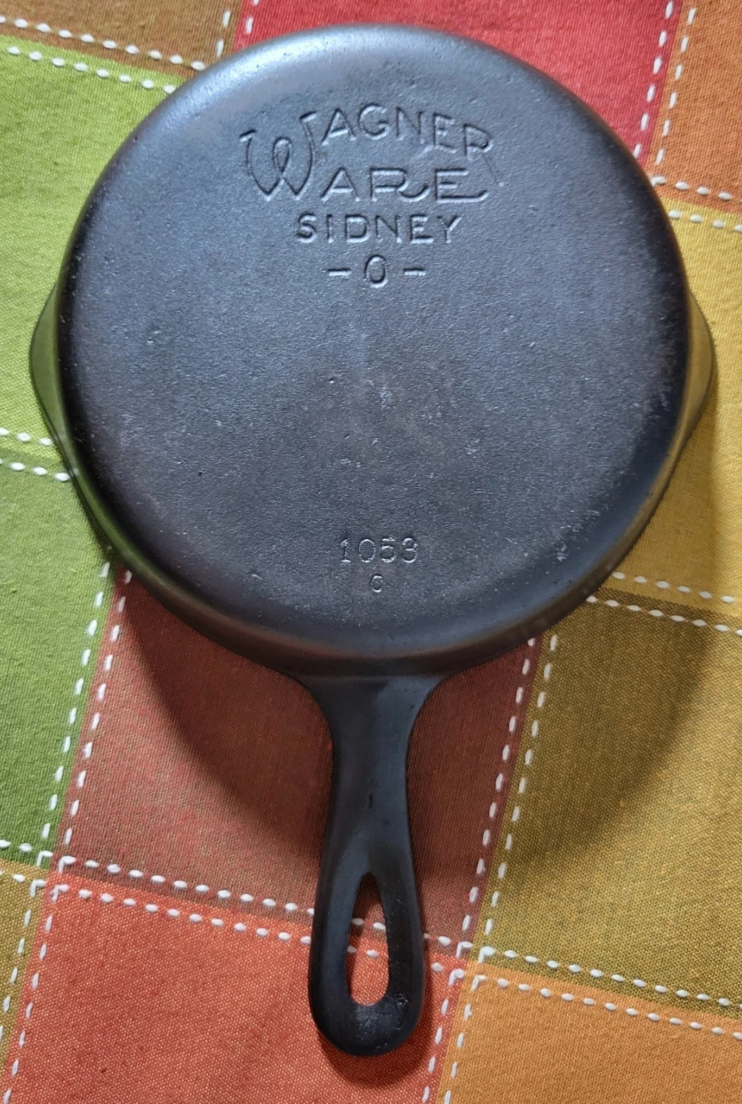 Wagner Sidney -O- Cast Iron No. 3 Skillet (Restored & Seasoned) FREE SHIPPING
Opens in a new window