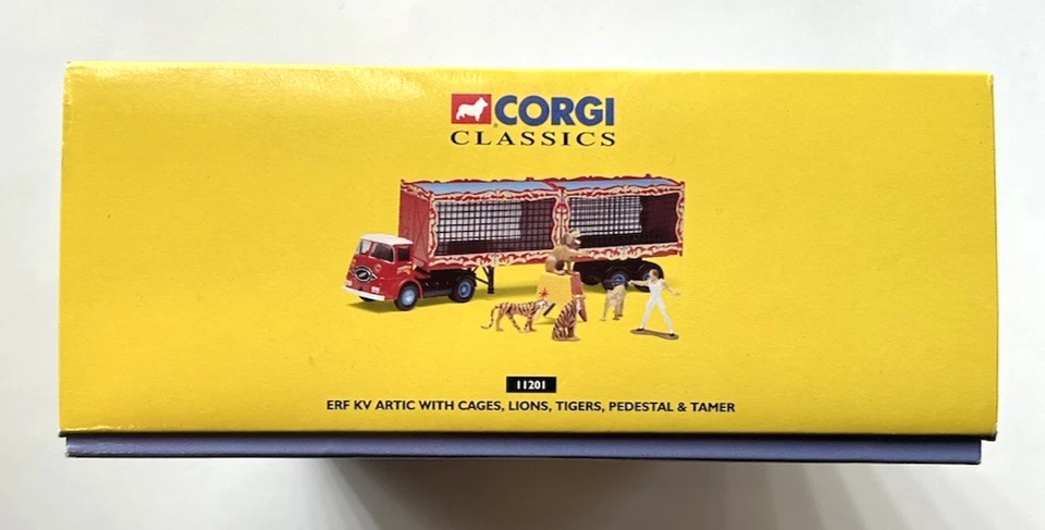 CORGI CLASSICS CIRCUS ERF KV ARTIC W/CAGES LIONS TIGERS PEDESTAL & TAMER #11201 - Image 3 of 4