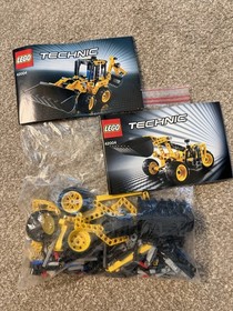 LEGO TECHNIC: Mini Backhoe Loader (42004), with (5761) and (31014)