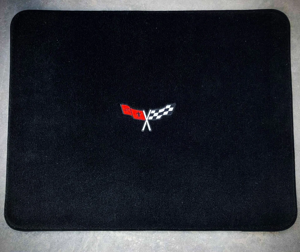 Alfombrilla de cubierta trasera Lloyd Mats para Chevrolet Corvette 1977-1979, negra Foto 2 de 4