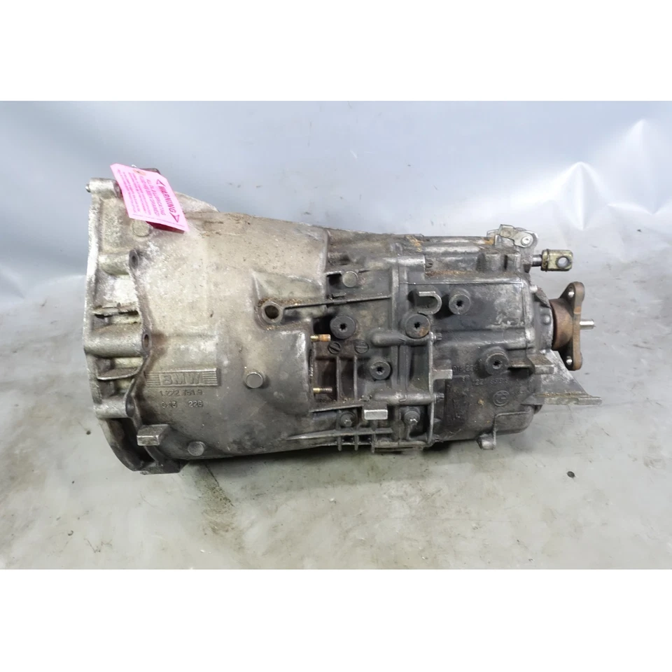Damaged 95-03 BMW E36 E46 E39 ZF S5D 320Z 5-Speed Manual Transmission Gearbox OE - Image 2 of 4