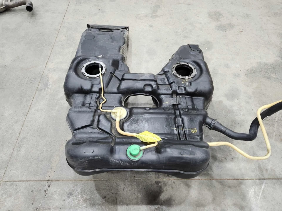 Conjunto de tanque de combustible Audi Q7 2009-2015 tanque de gasolina pieza original OEM 4L0201075P Foto 4 de 4