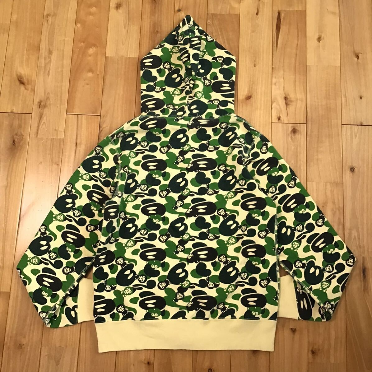 MILO BAPE camo スウェット モモこ ベイプ マイロ ape NEW MULTI CAMO BABY MILO®︎ REGULAR FIT FULL ZIP HOODIE 2026年1月