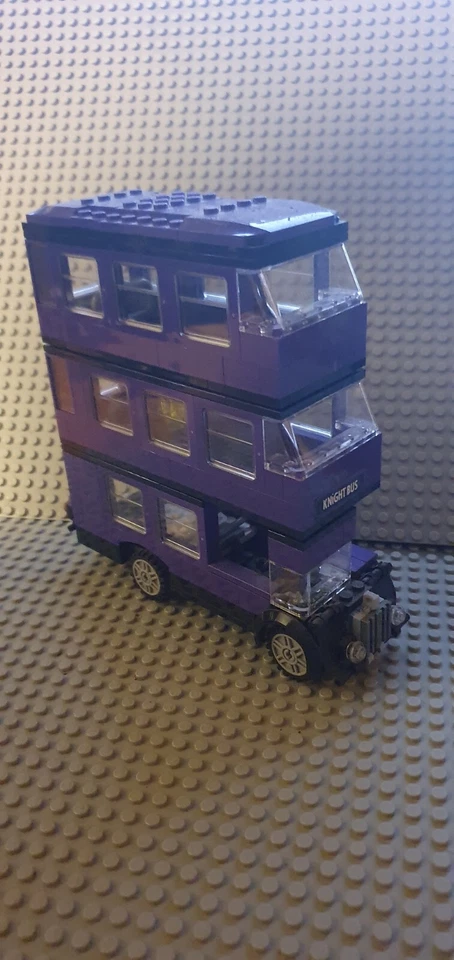 LEGO Harry Potter 4866 The Knight Bus, Foto 1 von 2