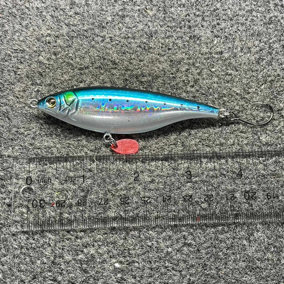 Señuelo flotante Sebile Stick Shadd 90 Topwater 3,5" - Sardina natural (funcionamiento temprano) Foto 2 de 4