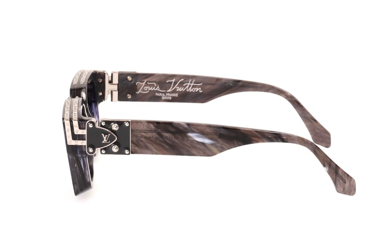 LOUIS VUITTON MENS 1.1 Millionaires SQUARE Sunglasses Z1326E Gray