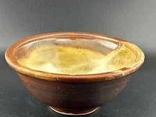 Studio Art Ceramic Pottery Hand Thrown Bowl Signed by Artist Susan Gillet 6" Dia