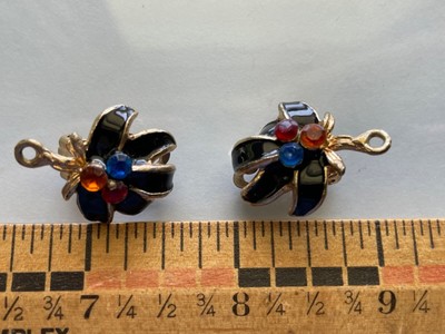 Vintage Clip On Base w/ Loop for Adding a Dangle 22mm wide, 27mm top to loop