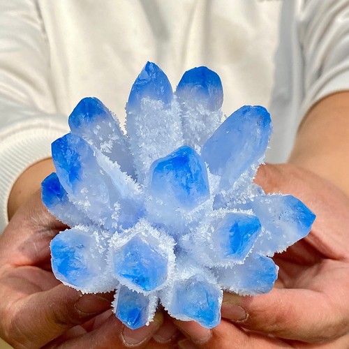 1.15LB Newly discovered blue Phantom Quartz Crystal Cluster mineral samples - 第 4/12 張圖片