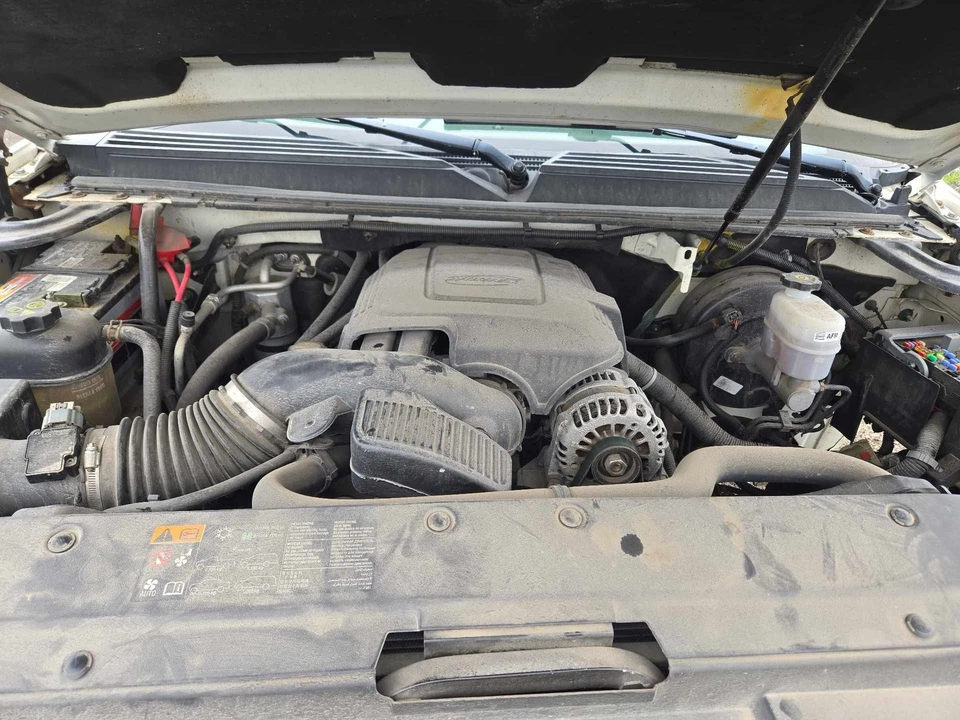 Brazo de control superior superior delantero izquierdo usado se adapta a: Chevrolet Avalanche 150 2012 Foto 4 de 4