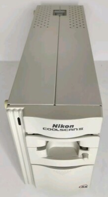 Nikon CoolScan III LS-30 35mm SCSI Film Scanner with Slide Mount