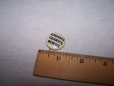 Vintage KIWANIS CHARITY NEWSIE Pinback Button Pin