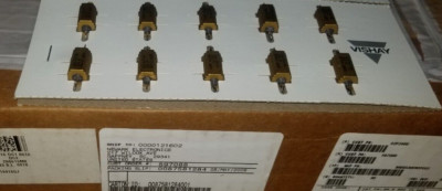 Vishay 300 Ohm Resistor 7.5 W 1% Tin-Lead PACK of 10 PANEL MOUNT RH005300R0FC02