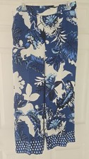 Chico's Women's Blue/White Floral Pull-On Capri Pants Polyester Machine Washable