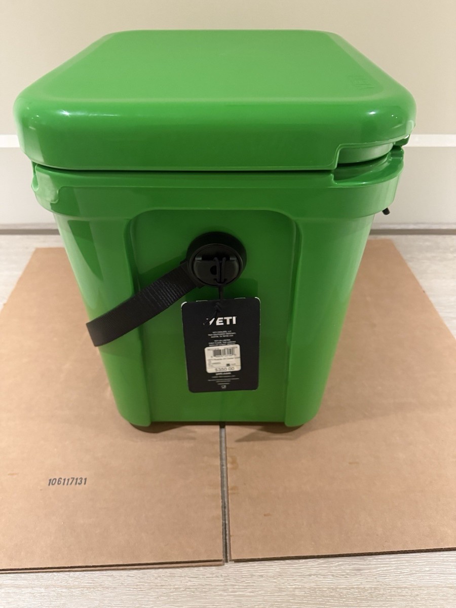 YETI Roadie 24 Cooler- Canopy Green! New With Tags Hard To Find