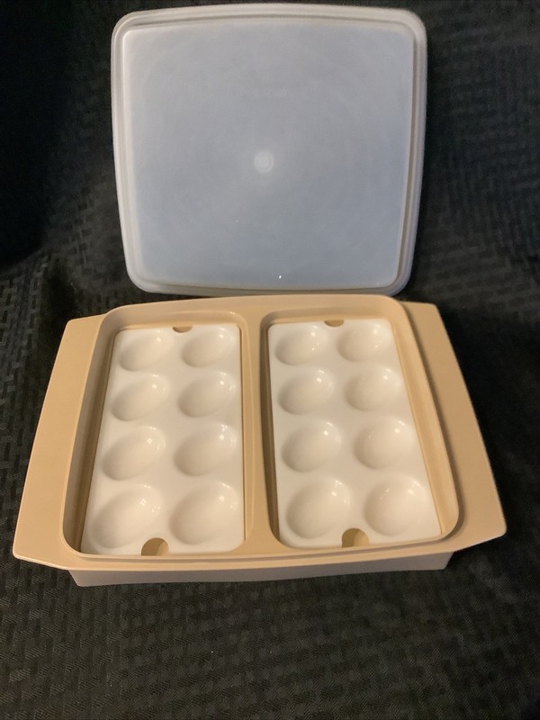 Tupperware Deviled Egg Tray Keeper Almond Base 723 Clear Lid 722  Insert 665