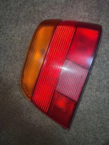 BMW 5 Touring E39 Rücklicht hinten links 8358032 2VP00724002 3.00 33968788