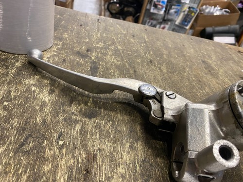 VN1500 Classic HYDRAULIC CLUTCH MASTER CYLINDER LEVER OEM FRONT BRAKE KAWASAKI - Picture 5 of 9