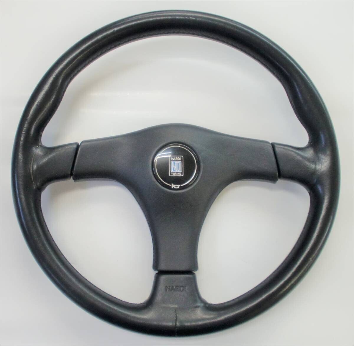 Nardi Gara 3 Steering Wheel FET MOMO TRD AE86 OEM AE92 CR-X Nardi Gara 3 Steering Wheel FET MOMO TRD AE86 OEM AE92 CR-X