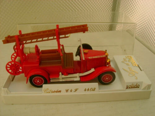 Voitures, camions et fourgons miniatures Solido C4
