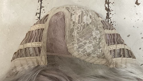 Evanna Wig Pastel Pink Rene Of Paris Wavy Bob Lace Front & Part BNIB RRP £196 - Picture 5 of 5