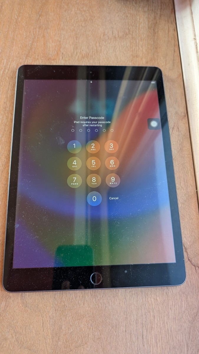 Apple iPad 7th Gen. 32GB, Wi-Fi, 10.2 in - Space Gray Apple iPad 7th Gen. 32GB, Wi-Fi, 10.2 in - Space Gray