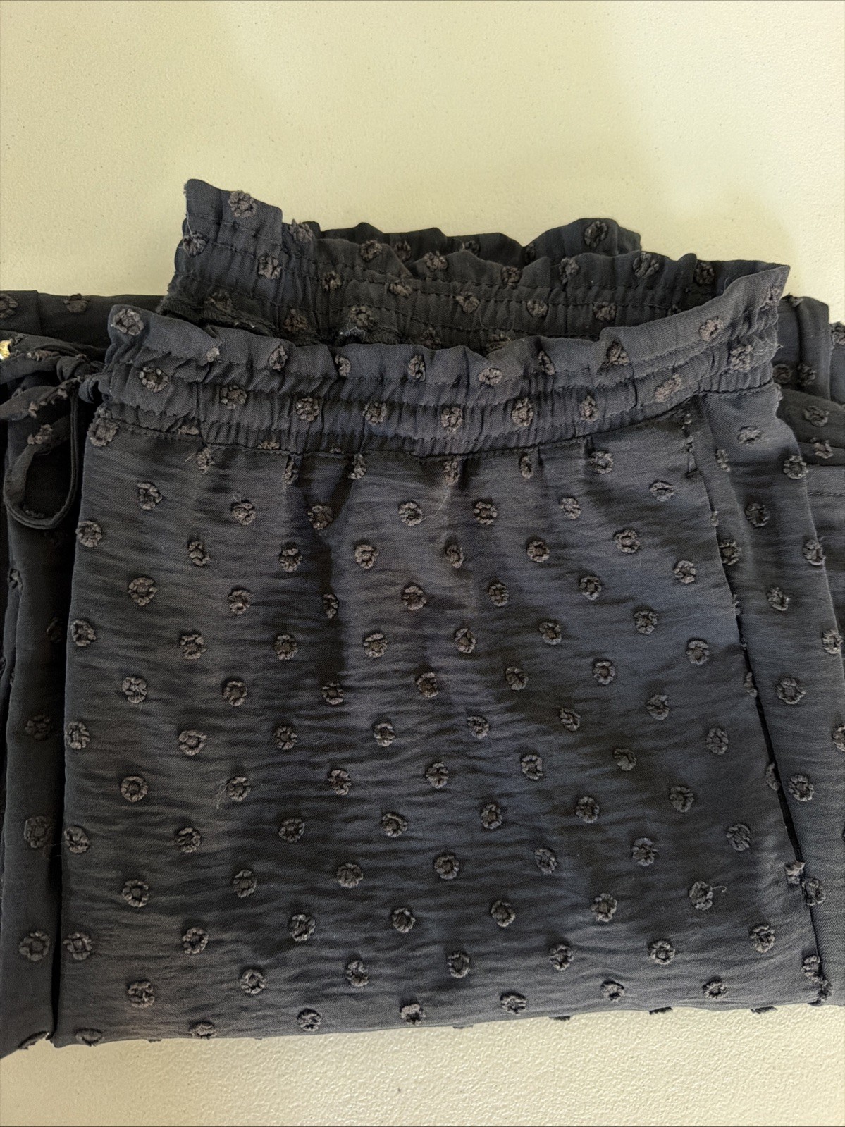 H&M Women’s L Black Plumeti Wide Leg Drawstring Lightweight Pants NWT