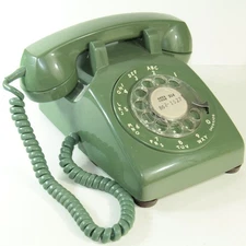 1969 Bell 500 Rotary Desk Phone Avocado Green Vintage Telephone - NO SUN DAMAGE
