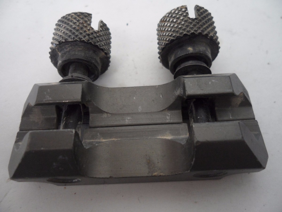 Surefire M49 Universal Thumbscrew Mount - Tactical Light