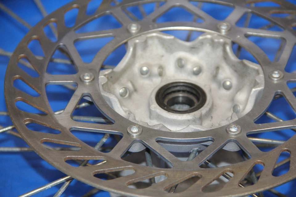 01-08 RM250 RM125 RM 125 250 2002 rueda delantera buje central llanta radios tubo husillo Foto 2 de 4