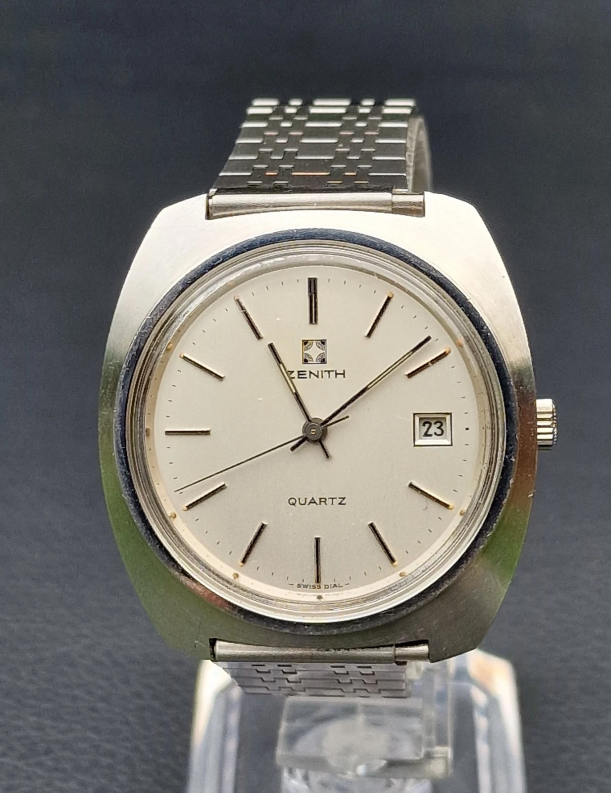 Zenith — Zenith Surf Quartz watch mid 1970s 38mm  Case working.