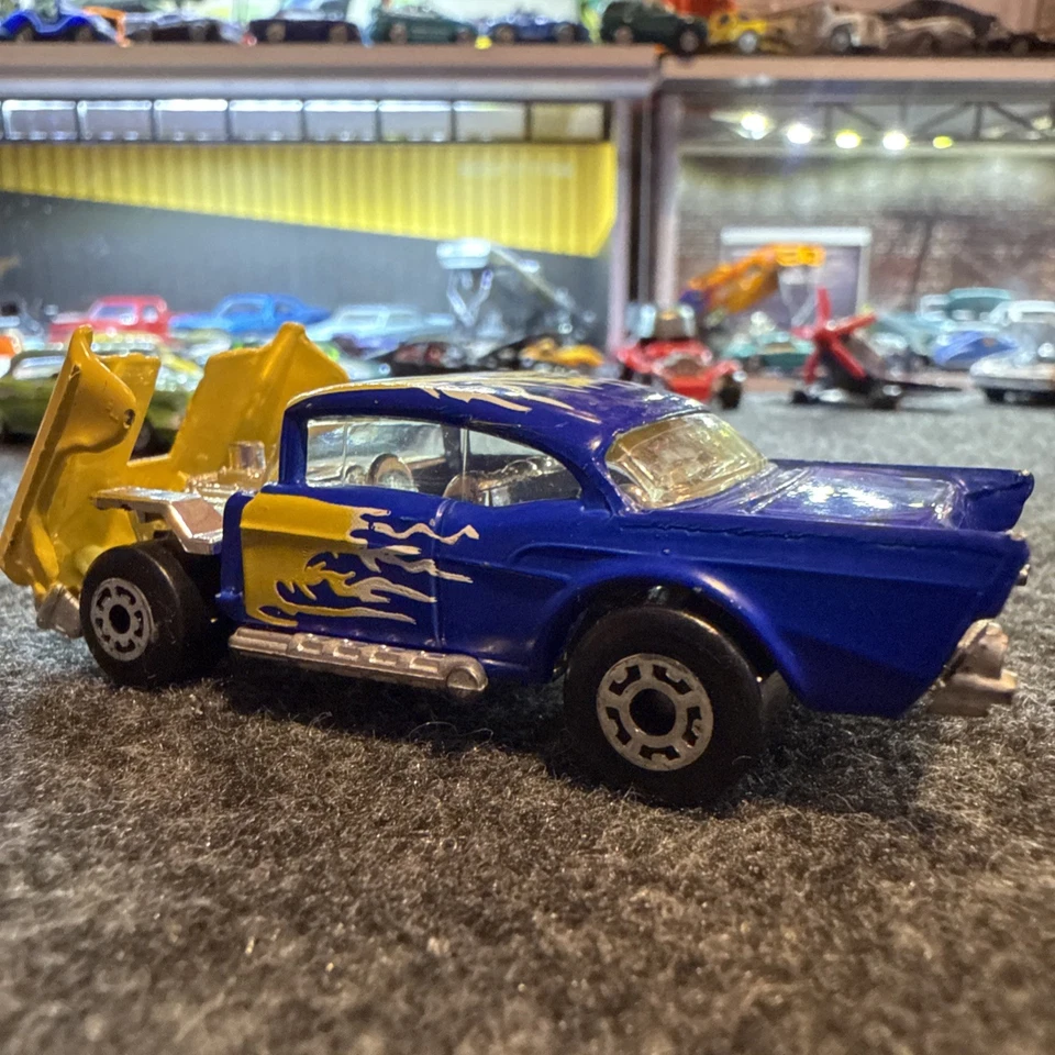 Matchbox Superfast No 4 1979 57 Chevy Diecast Car Yellow Blue Opening Hood - Image 2 of 4