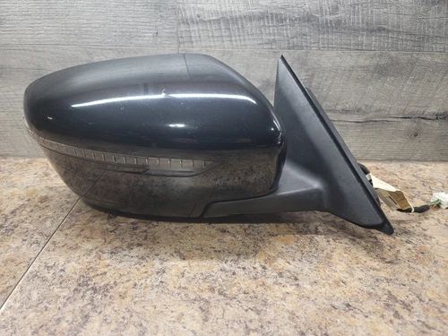 2014 -  2016 NISSAN ROGUE RH PASSENGER POWER MIRROR SIGNAL BLACK OEM 5 WIRE