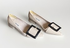 MIU MIU  Blush pink patent leather buckle point toe block heel pumps size 35/5US