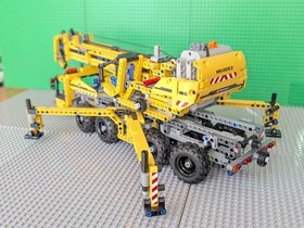 LEGO TECHNIC: Mobile Crane (8053) - Complete With Manual 