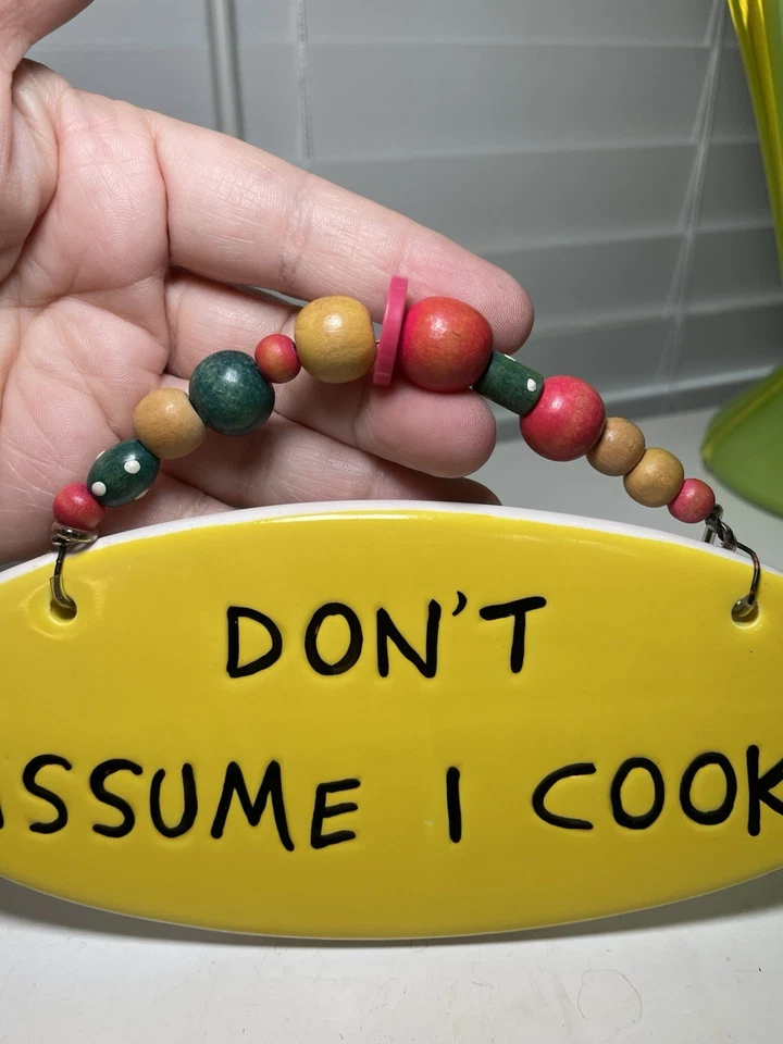 Letrero decorativo "¡No asumas que cocino!" Foto 2 de 3
