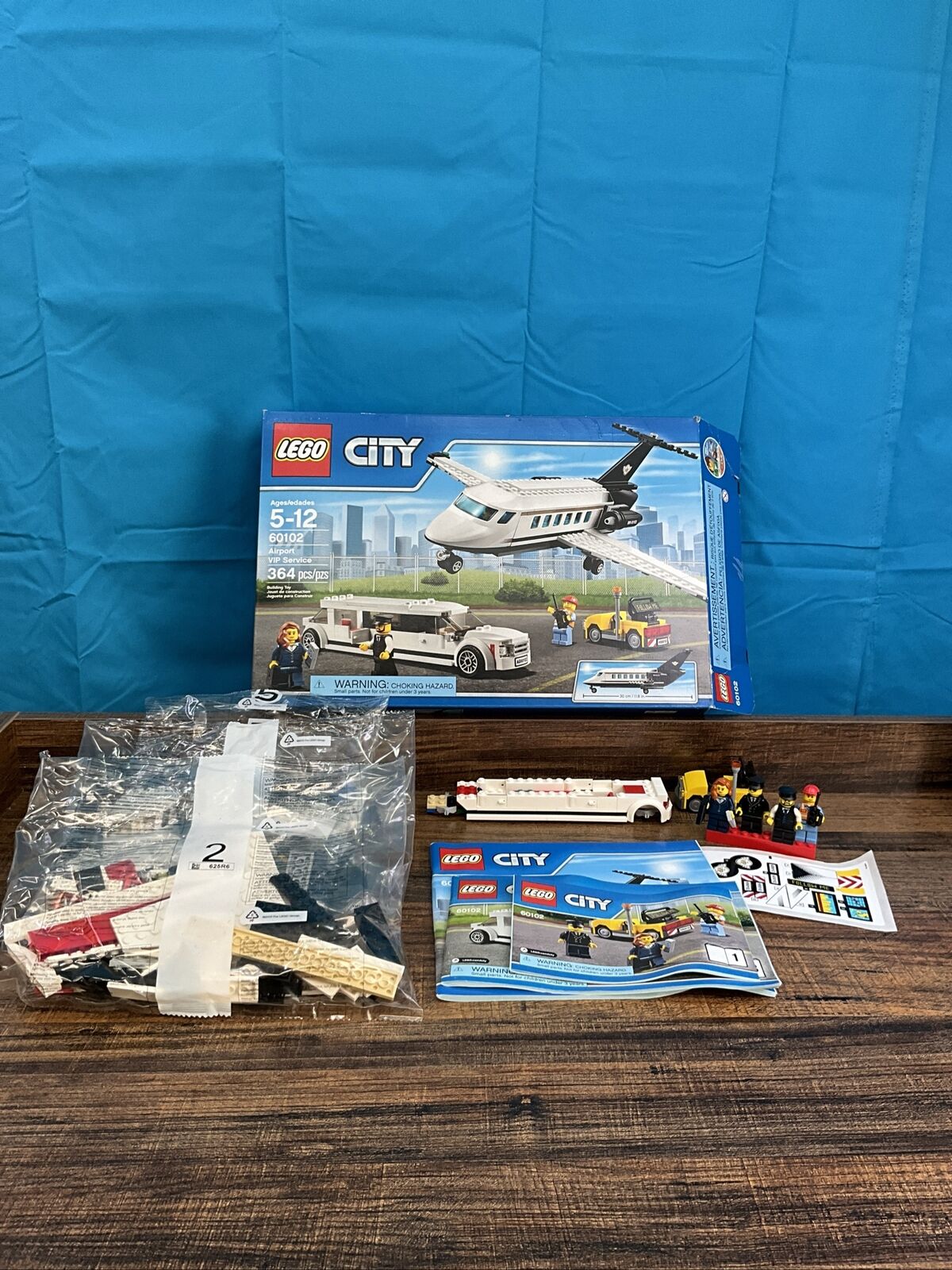 LEGO CITY: Airport VIP Service (60102) CIB With Box Manual 100% Complete