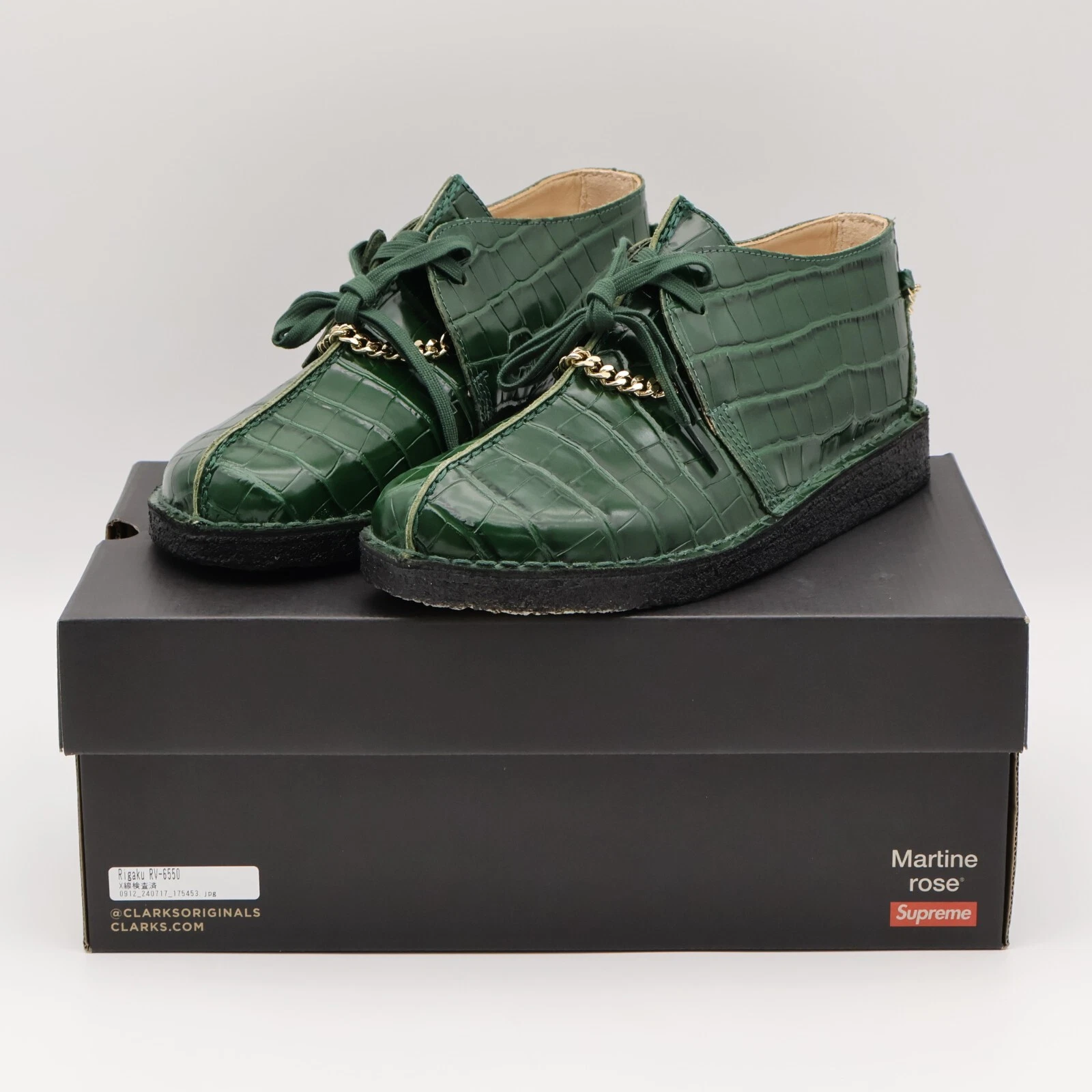 26180296 Supreme Martine Rose Clarks Desert Trek Green FW24 Week4 (homme)