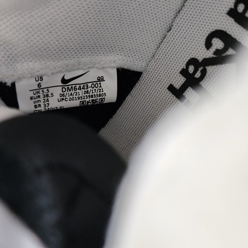 NIKE Blazer Low/Sacai Black White DM6443 001 - Men 6(Wo 7.5) NoLid - Picture 4 of 6