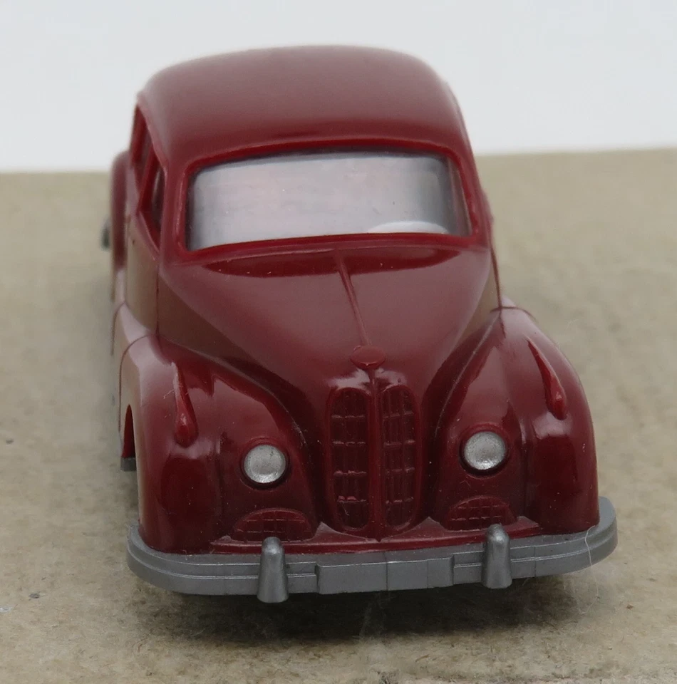 Micro WIKING Ho 1/87 BMW 501 Marrone Interno Grigio Chiaro No. Box - Immagine 2 di 4