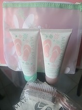 MARY KAY PEDICURE SET 3-PC SET WITH TRAVEL BAG