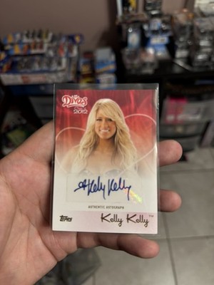 2012 Topps WWE Kelly Kelly Divas Class of 2012 AutO white corners HTF RARE