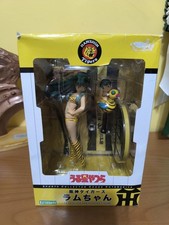 Figure LAMÙ URUSEI YATSURA LUM BIKINI TIGER VERSION Hanshin Tigers Kotobukiya 