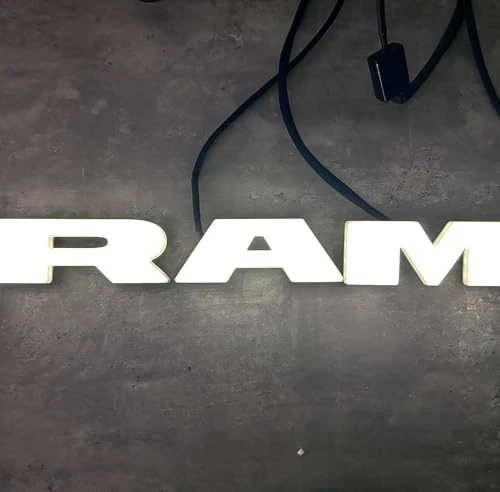 2019-25 RAM 2500,3500,4500 Lighted Grille Emblem, Black 