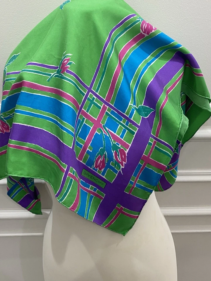 S11# GIVENCHY 花卉绿色真丝围巾 34 英寸 意大利制造 — 第 2/4 张图片
