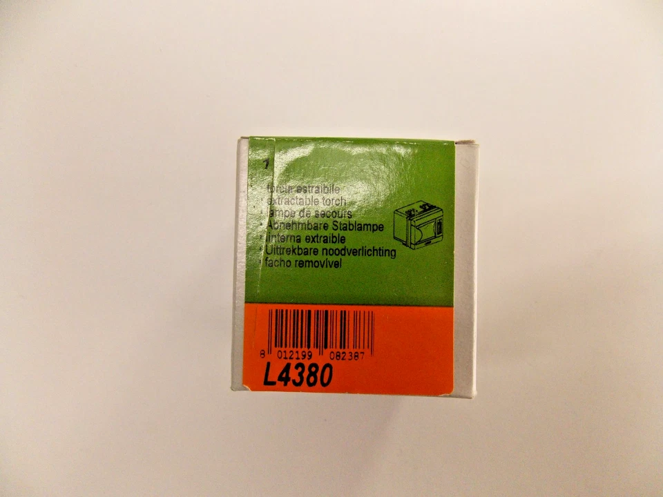 L4380 BTICINO TORCIA AUTONOMA LED LIVINGLIGHT INTERNATIONAL CON BATTERIA NUOVA - Immagine 4 di 4