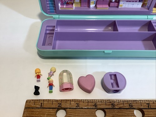 Astuccio portamatite vintage Polly Pocket BLUEBIRD 1990 con temperamatite gomma bambole* - Foto 3 di 16
