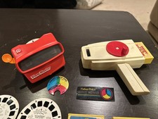 Fisher Price Movie Viewer Projector With 3 Films And View-master With 5 Films