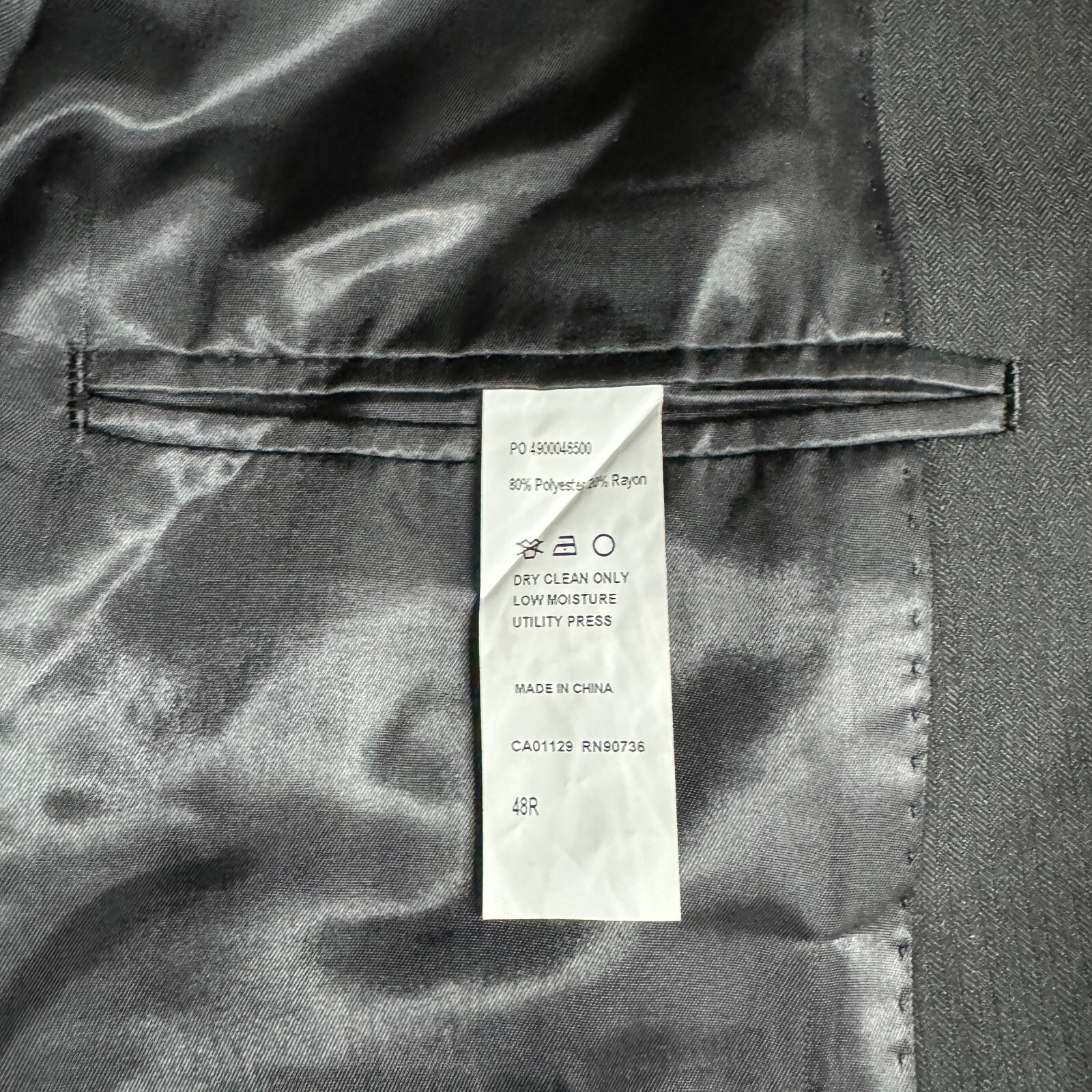 Calvin Klein Suit Mens Black Herringbone 100% Wool 48R 38W